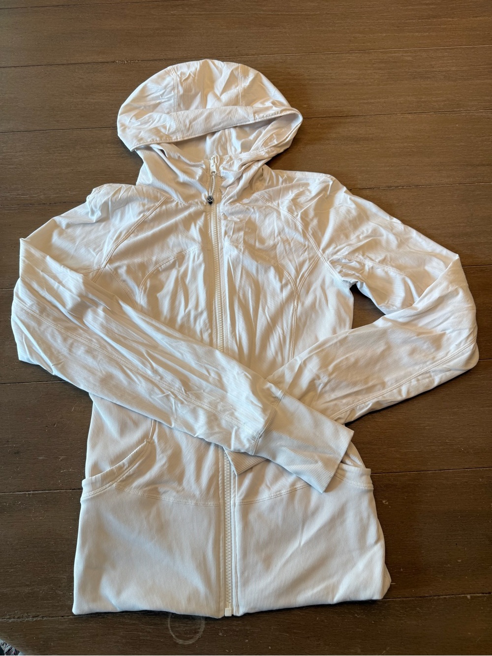 Lululemon - SIZE 6 Lightweight White Hooded Jacket - Women's Active Zip-Up